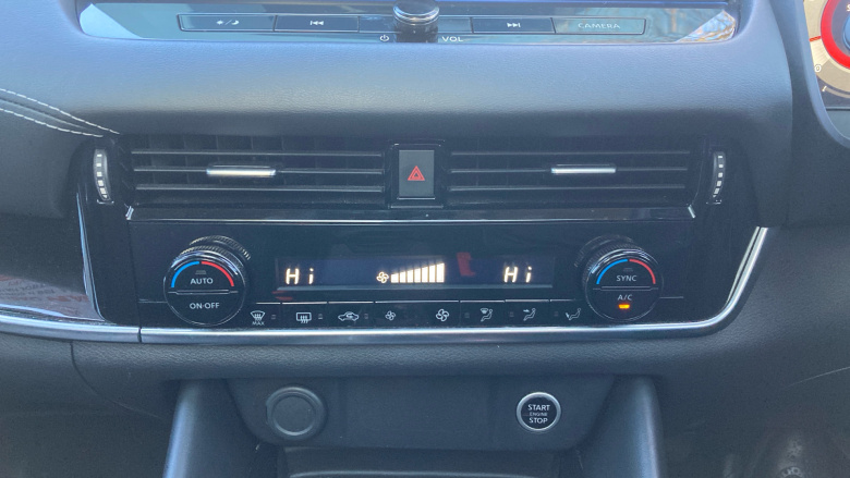 Nissan Qashqai 1.3 DiG-T MH 158 N-Connecta 5dr Xtronic Petrol Hatchback